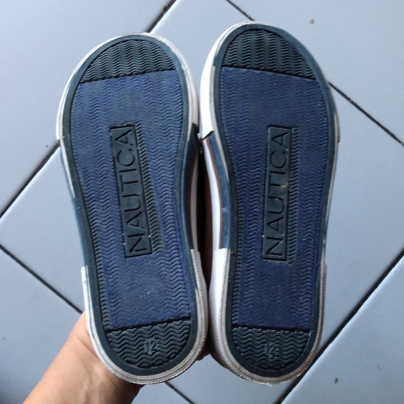 Nautica size 12 worn twice for photos shoot. - Picture 3 of 5